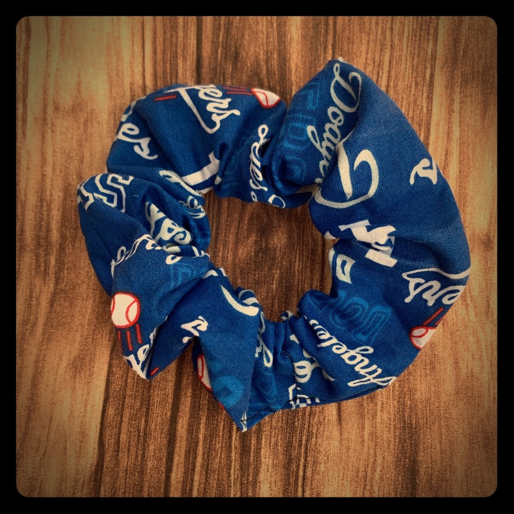 Dodger large hair scrunchie